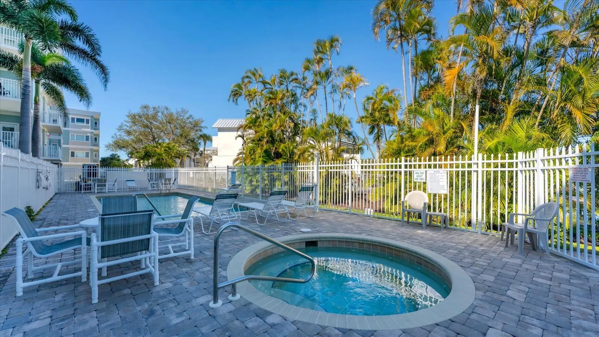 2245 N Beach Road Englewood FL 34223