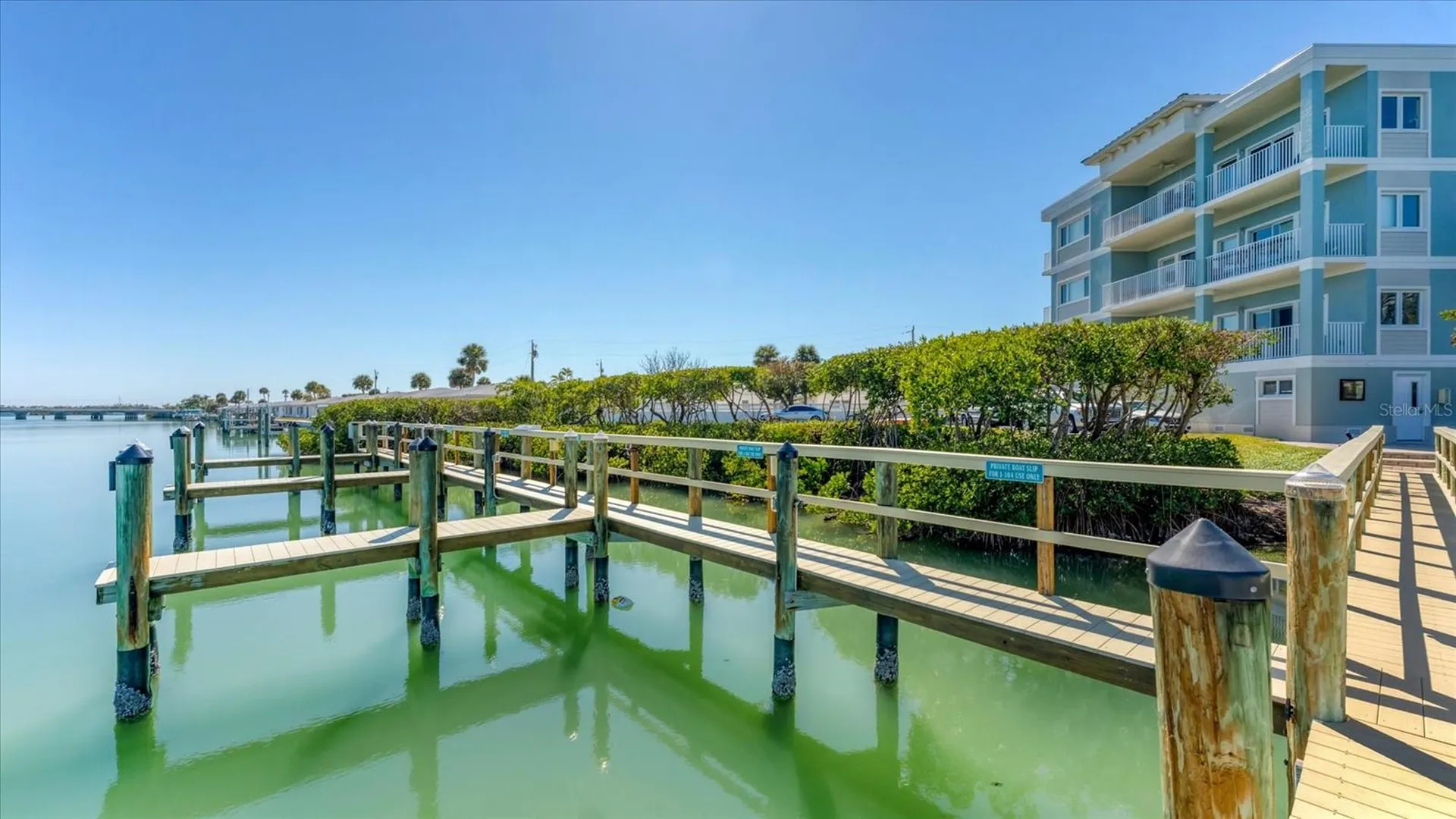 2245 N Beach Road Englewood FL 34223
