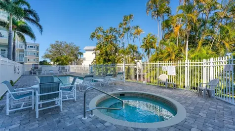 2245 N Beach Road Englewood FL 34223