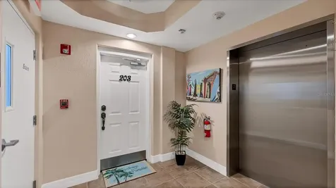 2245 N Beach Road Englewood FL 34223