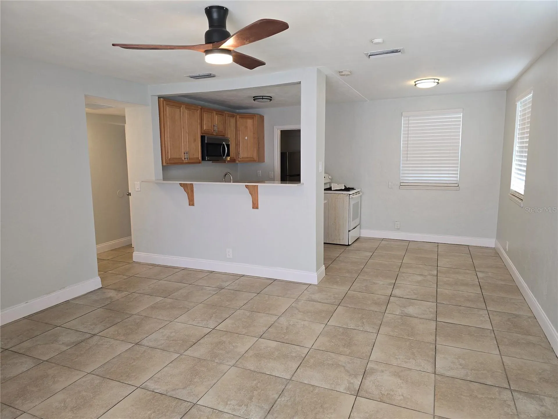 925 School Street Daytona Beach FL 32114