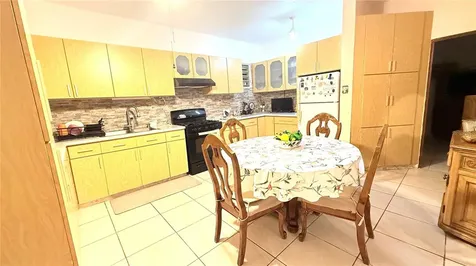 22 Hermanos Avila, Beltran Fajardo PR 00738