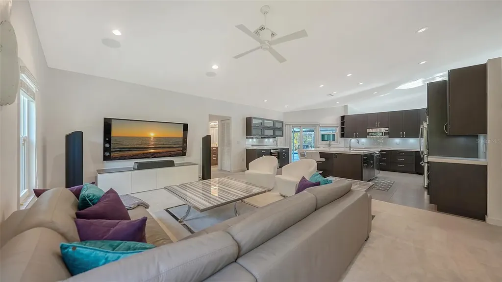 6948 Stetson Street Circle Sarasota FL 34243