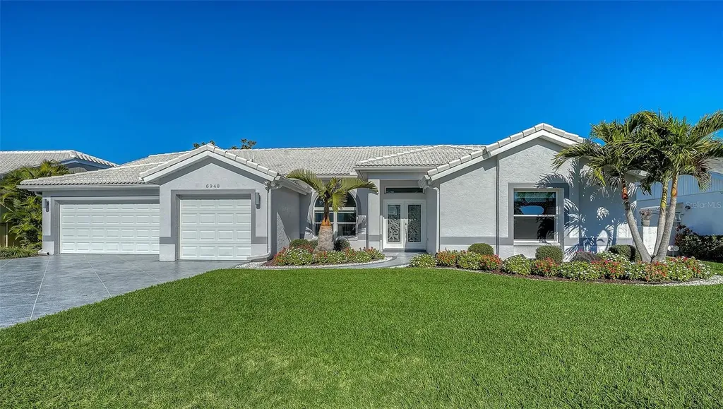 6948 Stetson Street Circle Sarasota FL 34243