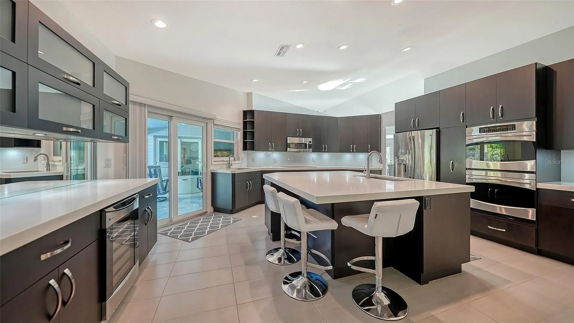 6948 Stetson Street Circle Sarasota FL 34243