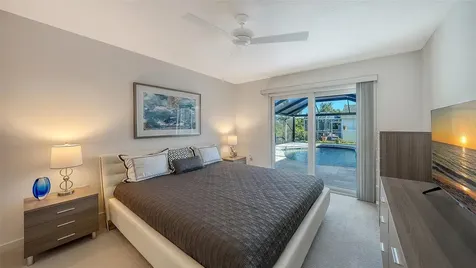 6948 Stetson Street Circle Sarasota FL 34243