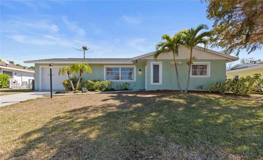 6725 Roxbury Drive Sarasota FL 34231