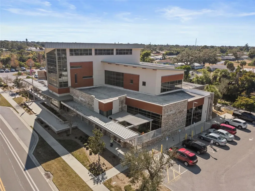 6725 Roxbury Drive Sarasota FL 34231