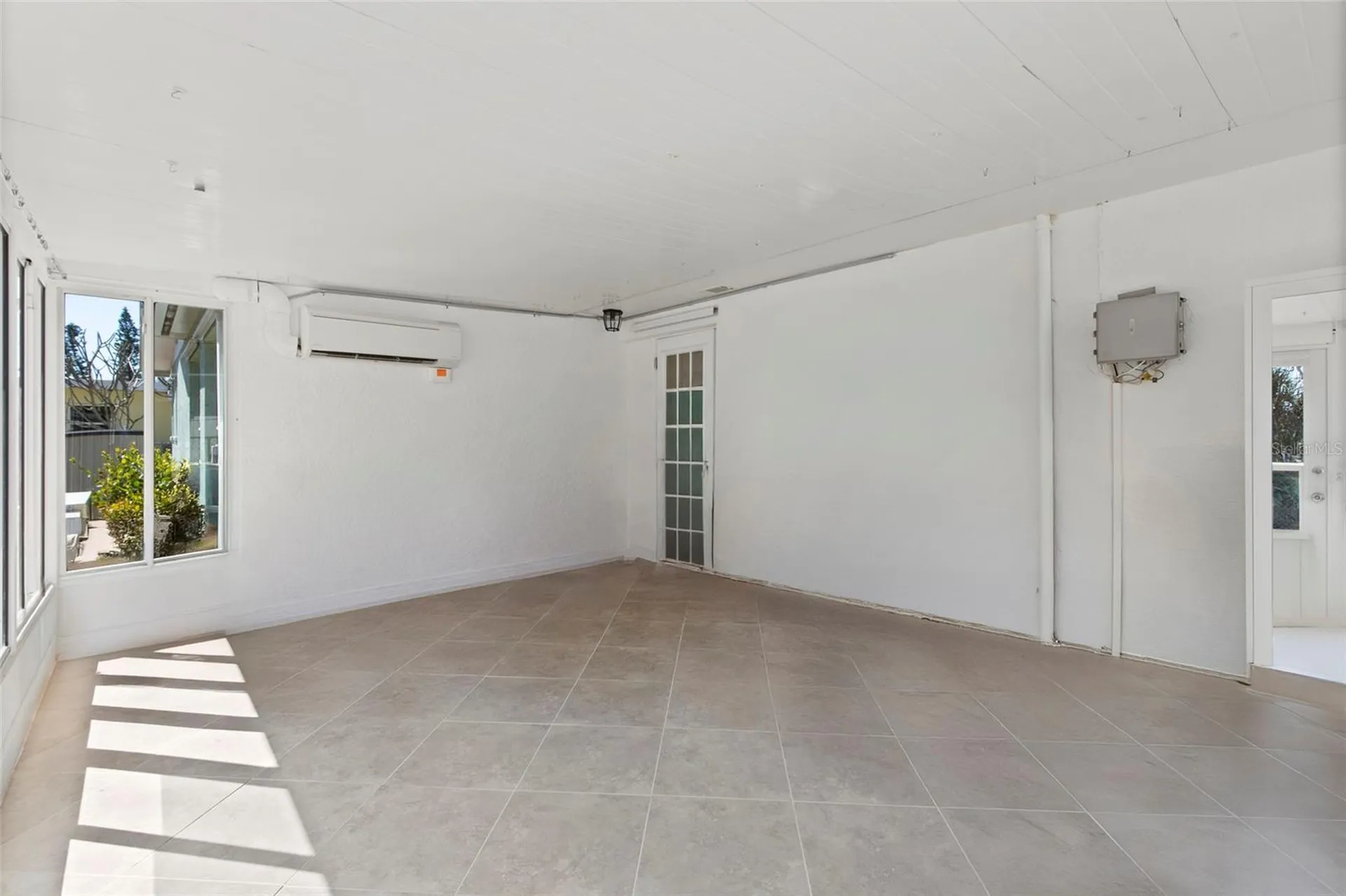 6725 Roxbury Drive Sarasota FL 34231