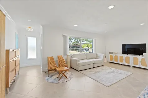 6725 Roxbury Drive Sarasota FL 34231