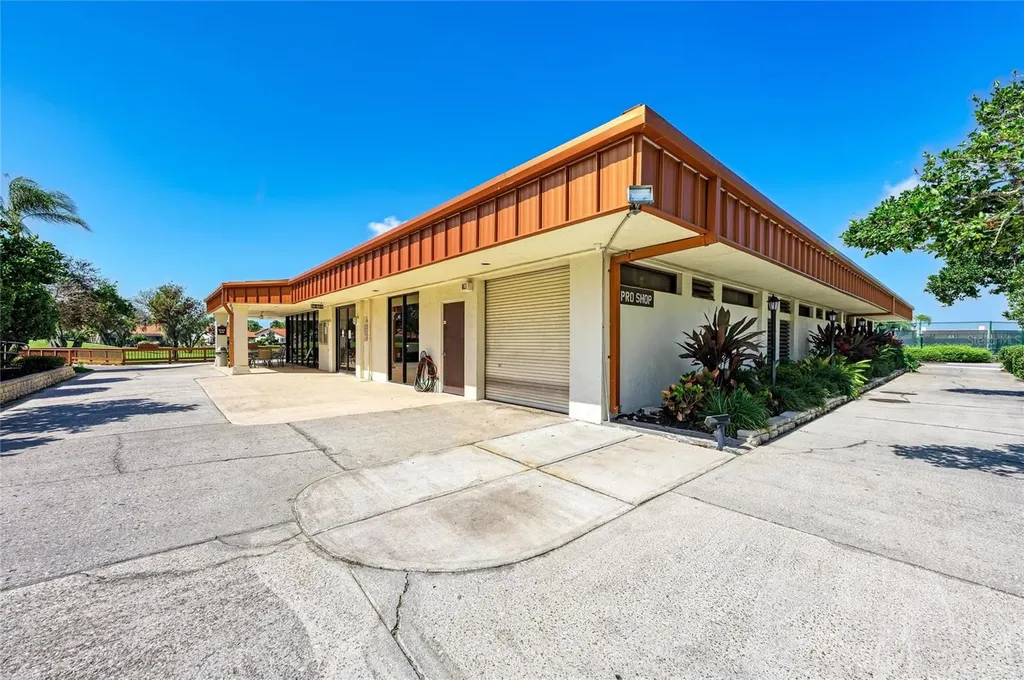 4202 Caddie Drive E Bradenton FL 34203