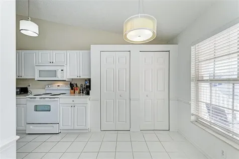 4202 Caddie Drive E Bradenton FL 34203