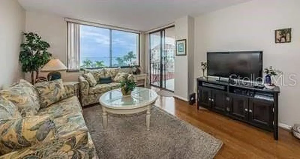6218 Palma Del Mar Boulevard S St Petersburg FL 33715