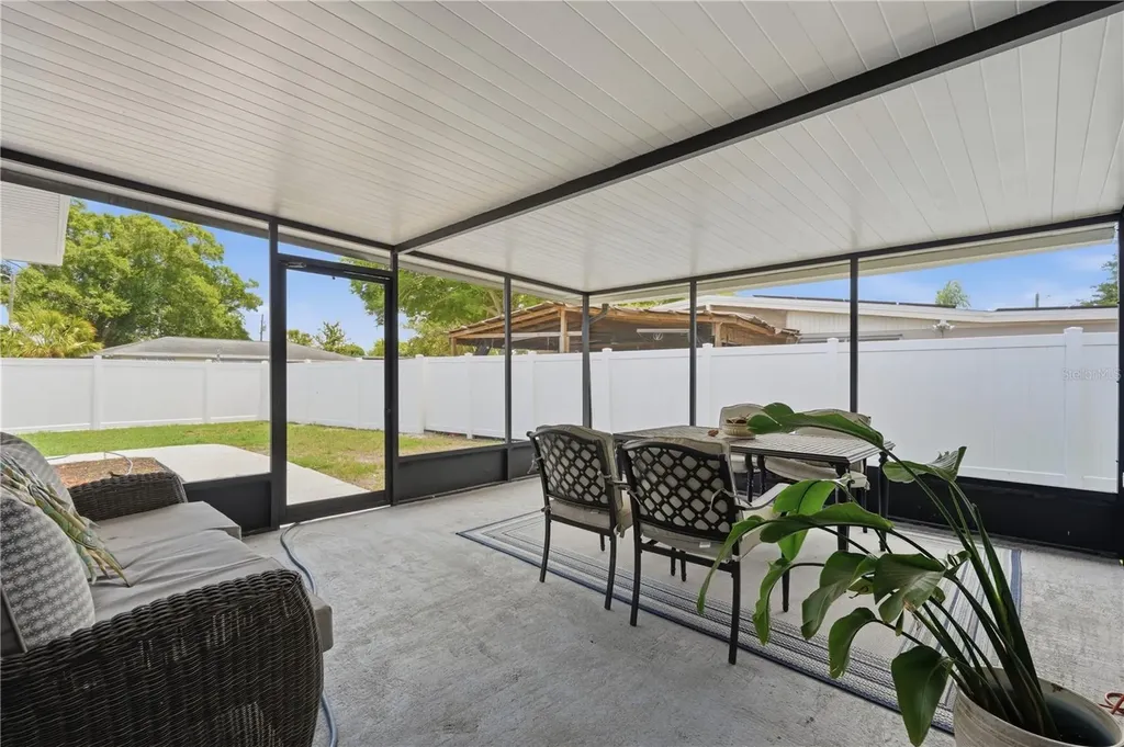 6160 22nd Avenue N St Petersburg FL 33710