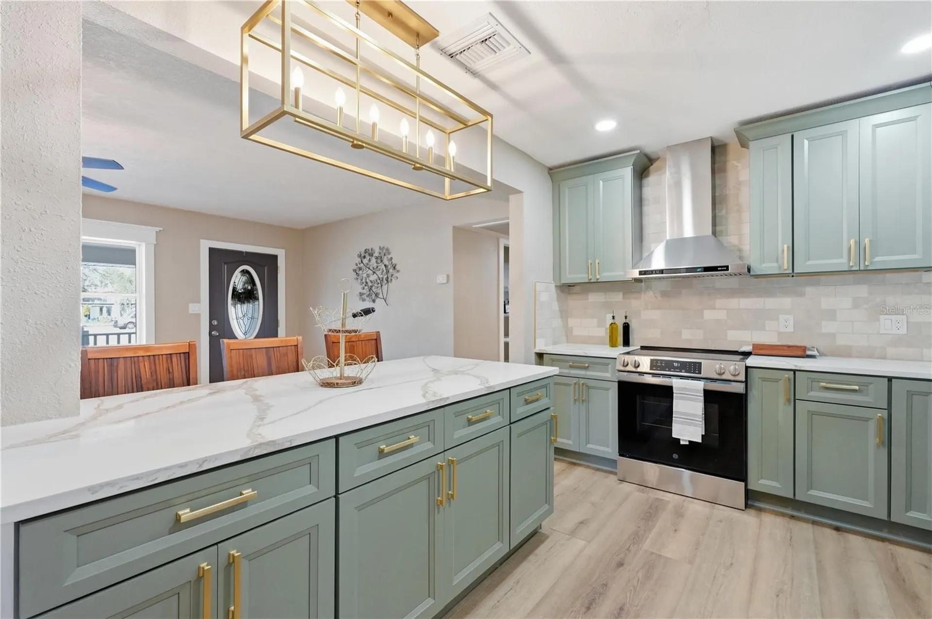 6160 22nd Avenue N St Petersburg FL 33710