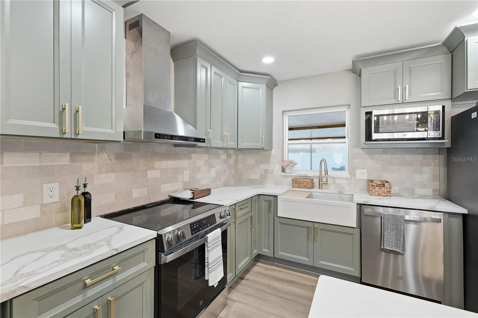 6160 22nd Avenue N St Petersburg FL 33710