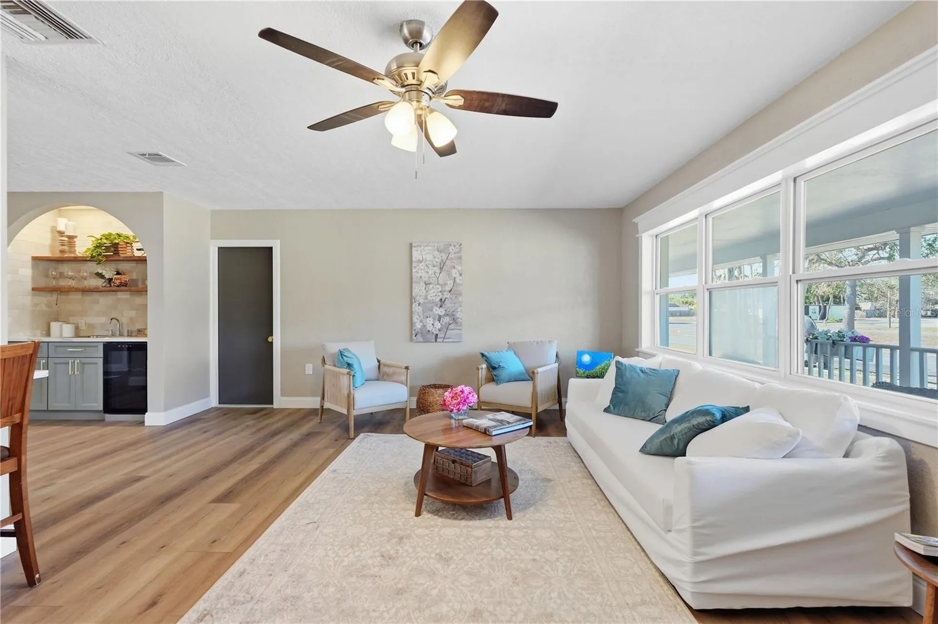 6160 22nd Avenue N St Petersburg FL 33710