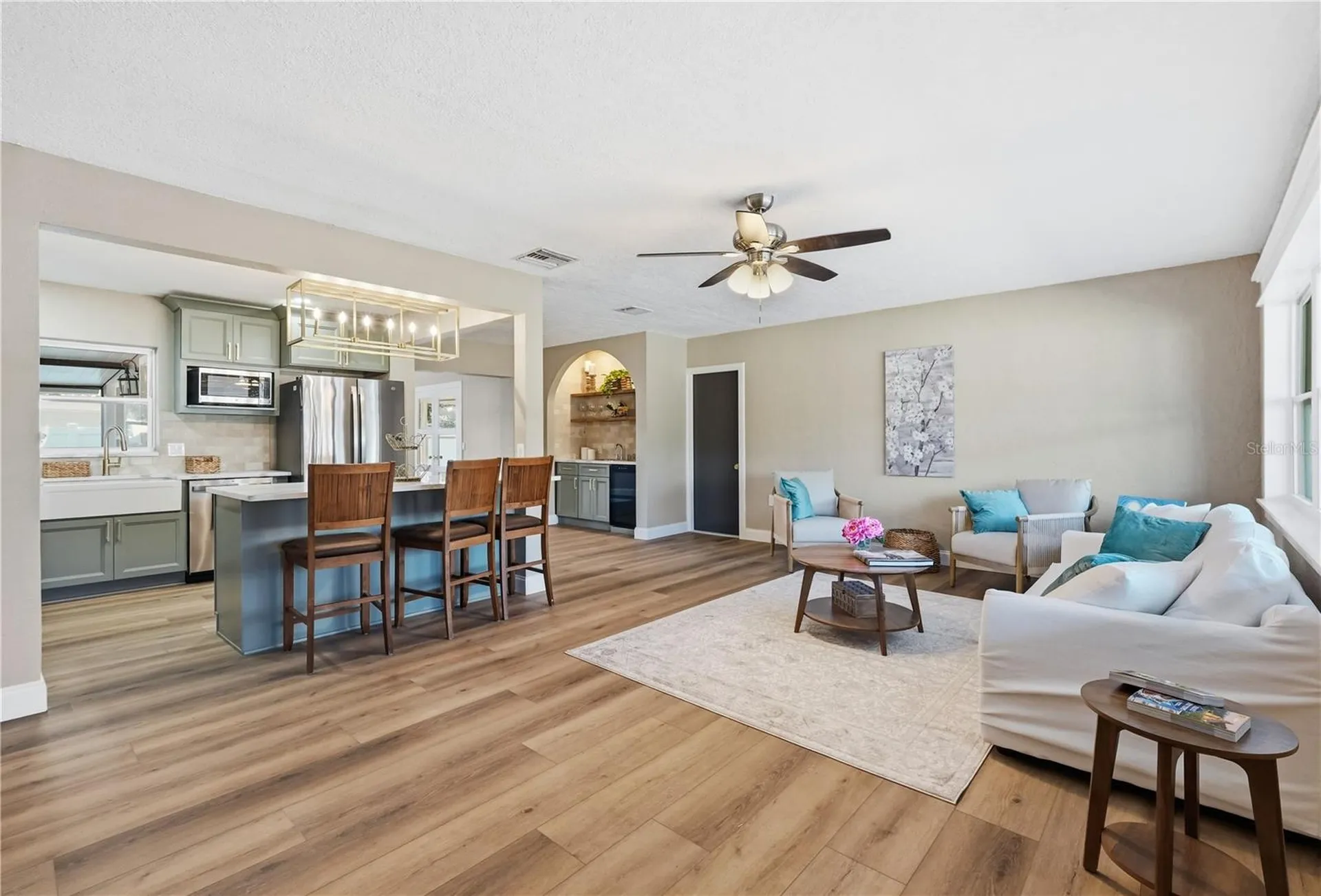 6160 22nd Avenue N St Petersburg FL 33710