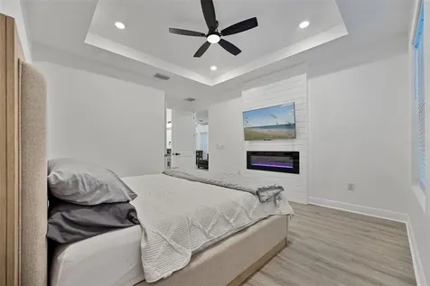 5617 Del Coronado Drive Apollo Beach FL 33572