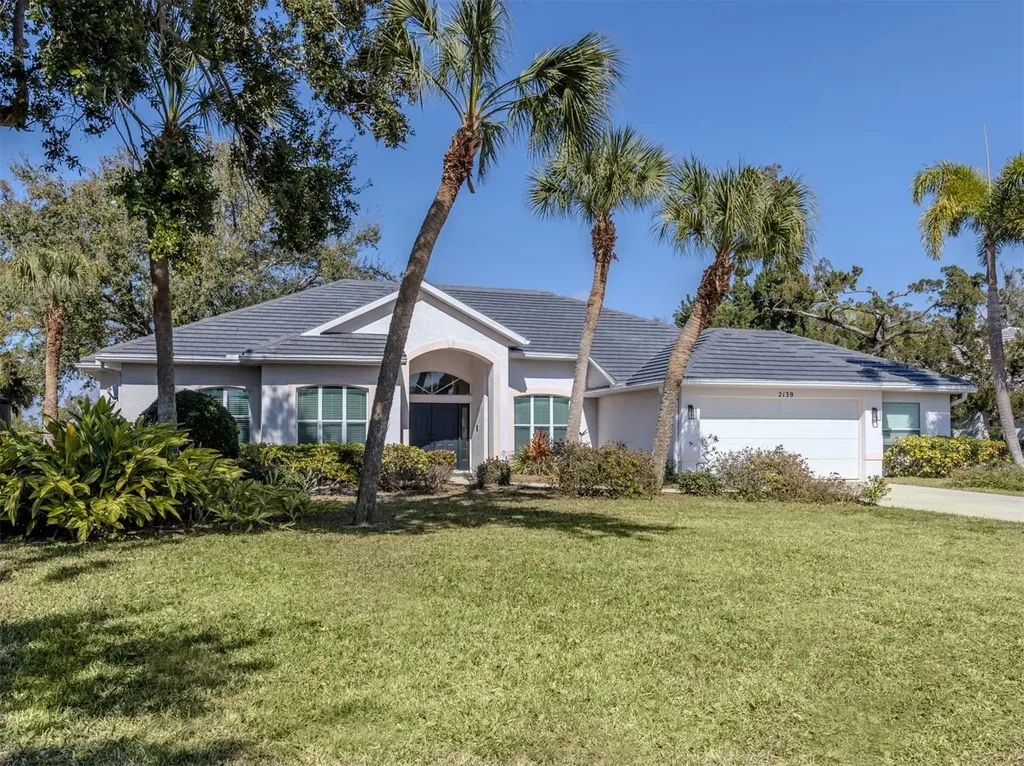 2139 Calusa Lakes Boulevard Nokomis FL 34275