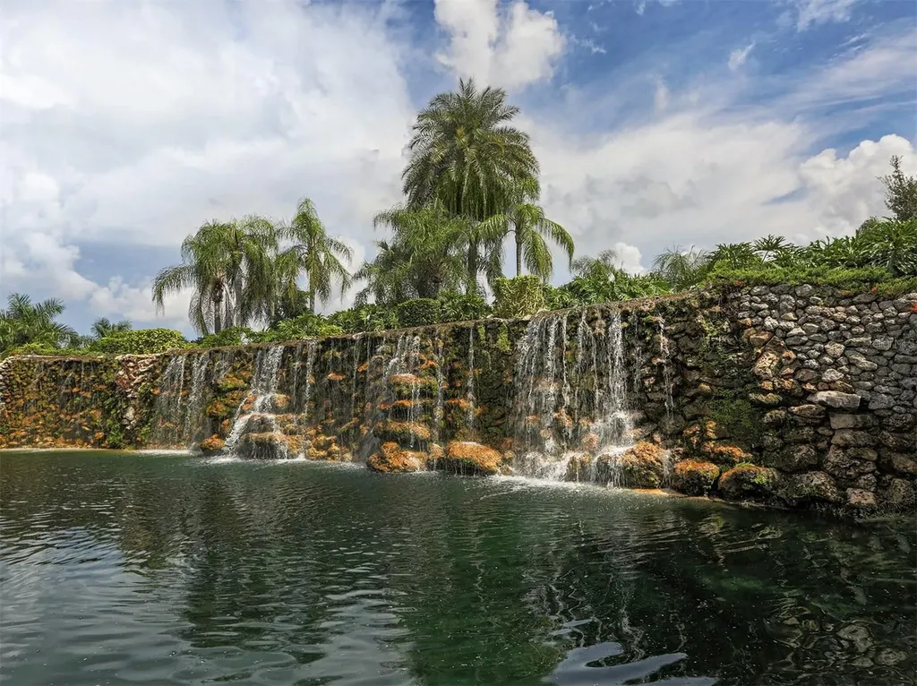 2139 Calusa Lakes Boulevard Nokomis FL 34275