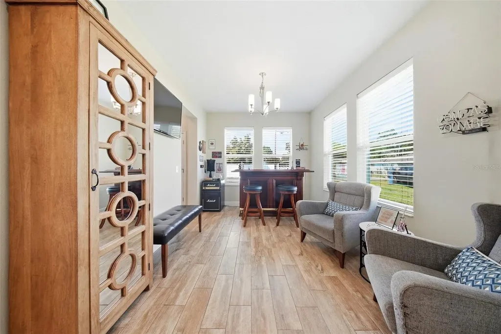 3023 W Spruce Street Tampa FL 33607