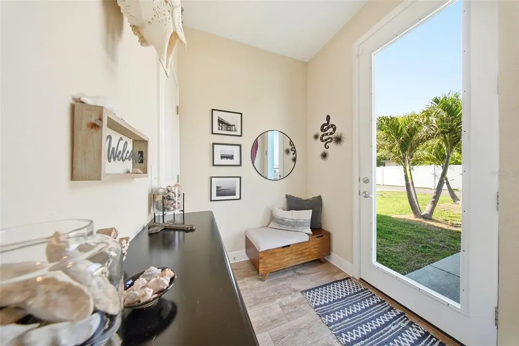 3023 W Spruce Street Tampa FL 33607