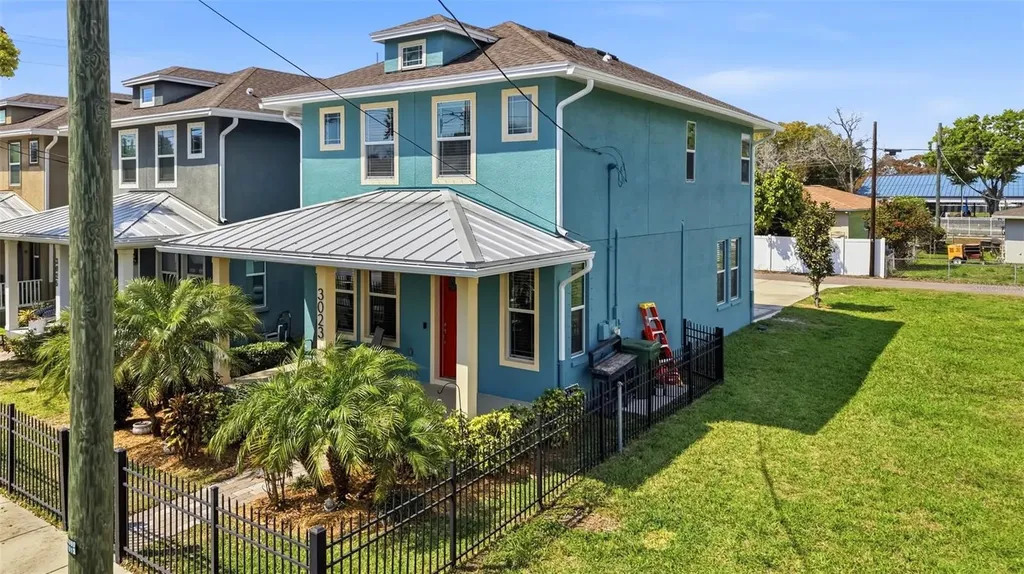 3023 W Spruce Street Tampa FL 33607