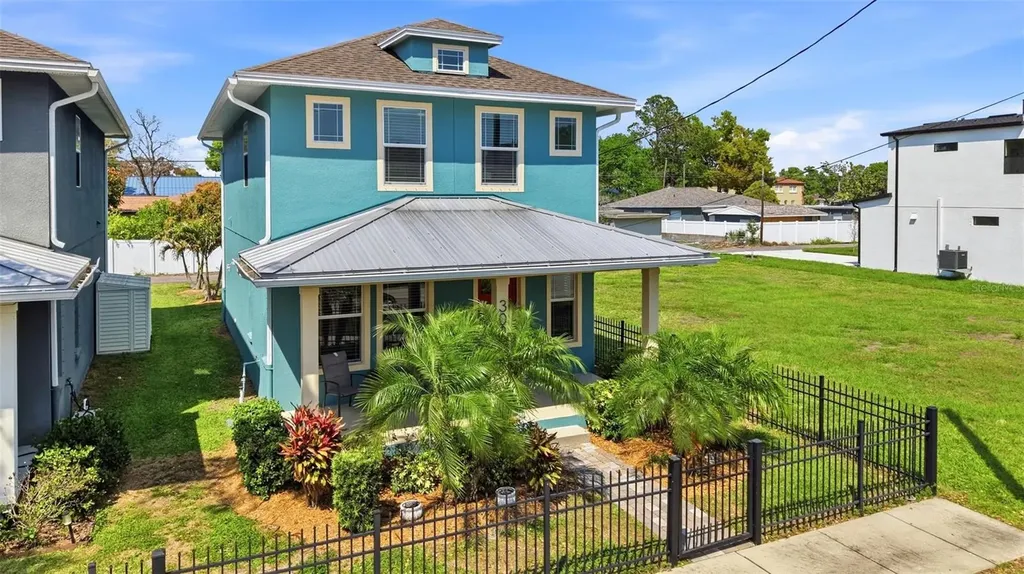 3023 W Spruce Street Tampa FL 33607