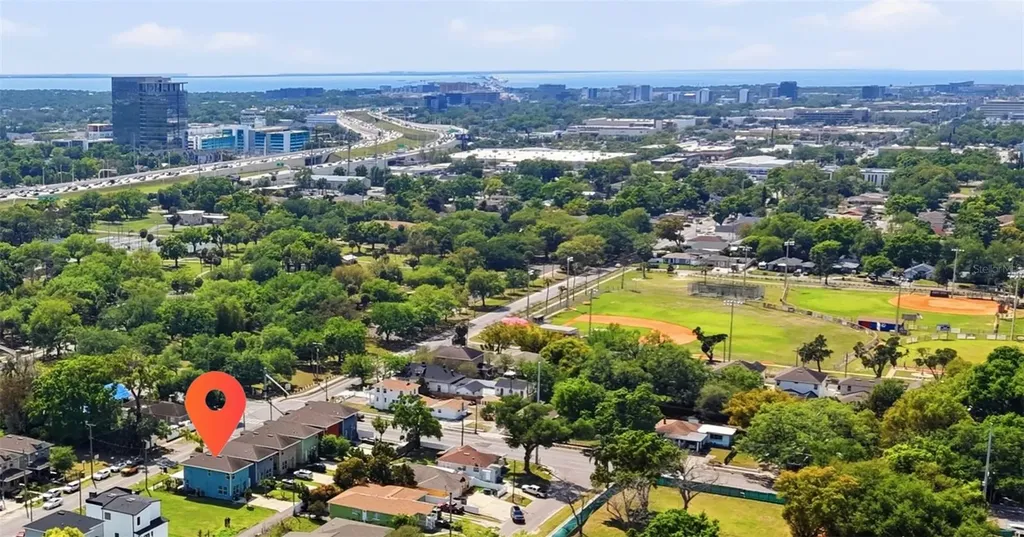 3023 W Spruce Street Tampa FL 33607
