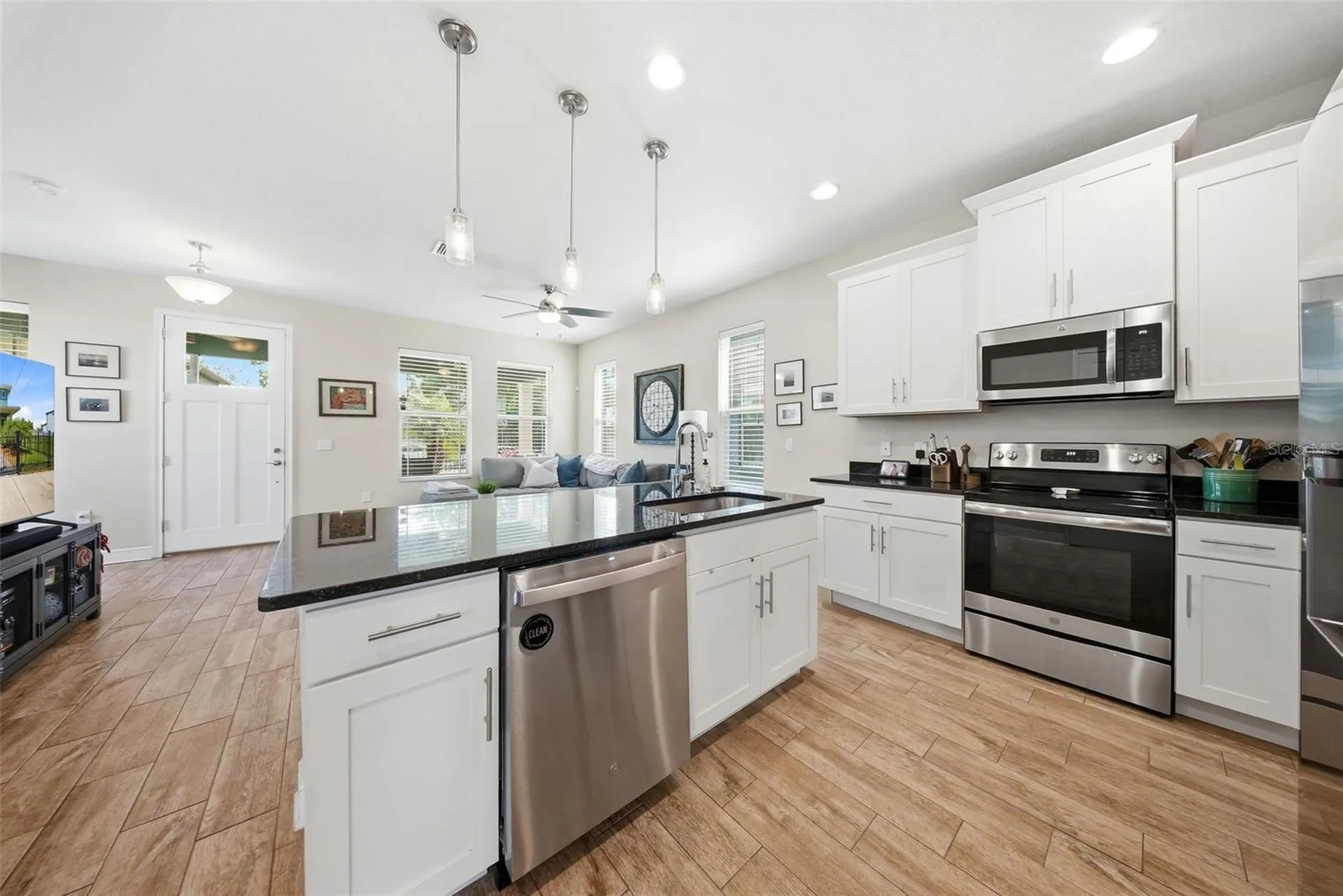 3023 W Spruce Street Tampa FL 33607