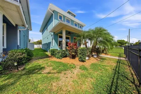 3023 W Spruce Street Tampa FL 33607