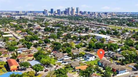 3023 W Spruce Street Tampa FL 33607