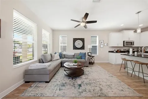 3023 W Spruce Street Tampa FL 33607