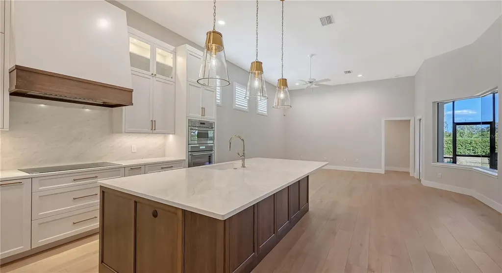 2482 Dick Wilson Drive Sarasota FL 34240