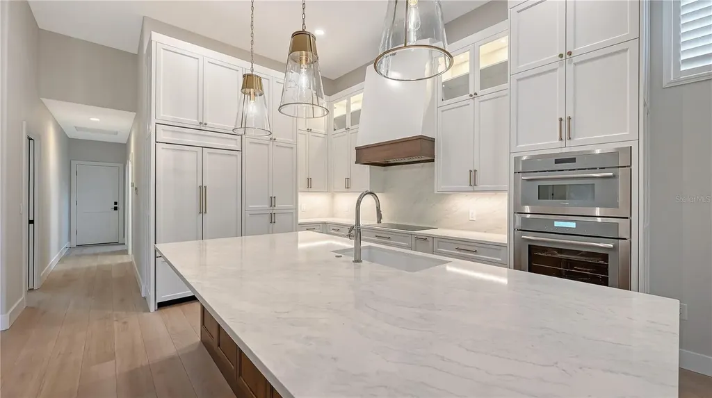 2482 Dick Wilson Drive Sarasota FL 34240