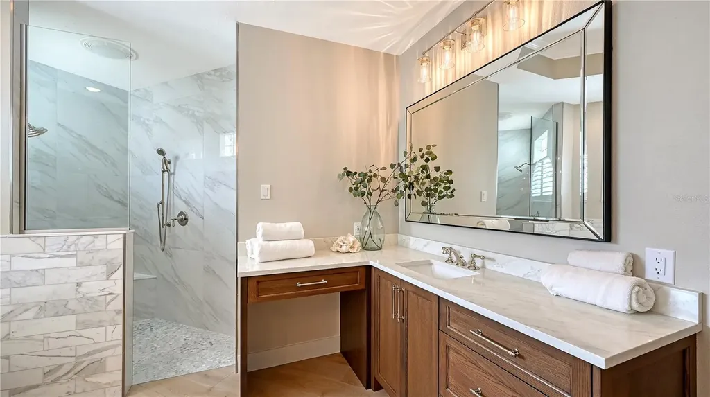 2482 Dick Wilson Drive Sarasota FL 34240