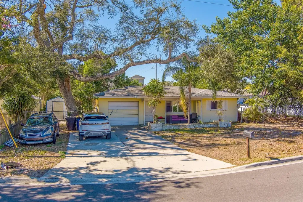 1300 S Hillcrest Avenue Clearwater FL 33756