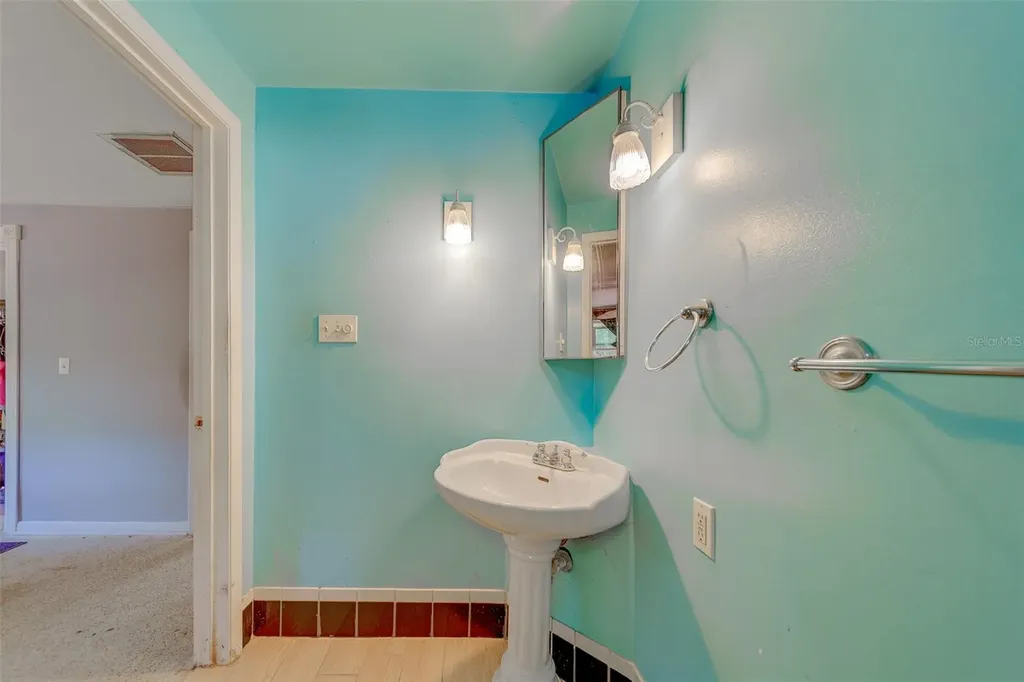 1300 S Hillcrest Avenue Clearwater FL 33756