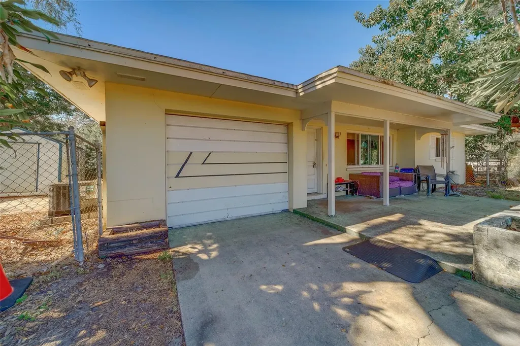 1300 S Hillcrest Avenue Clearwater FL 33756