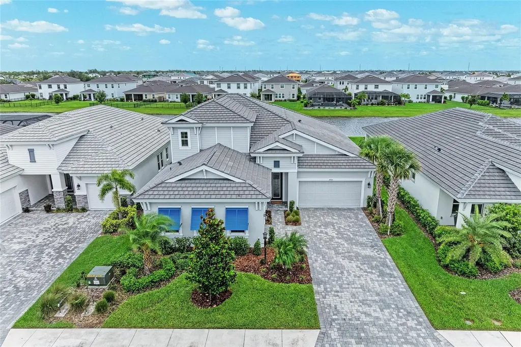 17725 Roost Place Lakewood Ranch FL 34211