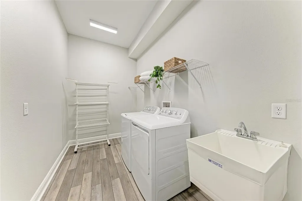 17725 Roost Place Lakewood Ranch FL 34211