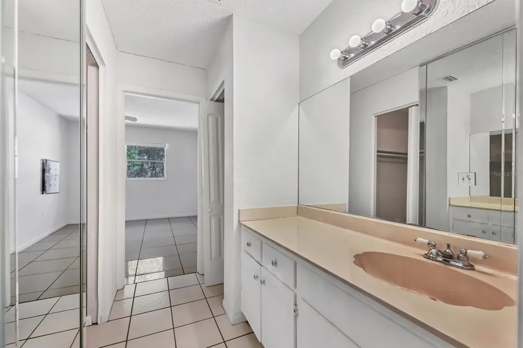 5503 Fountain Lake Circle Bradenton FL 34207