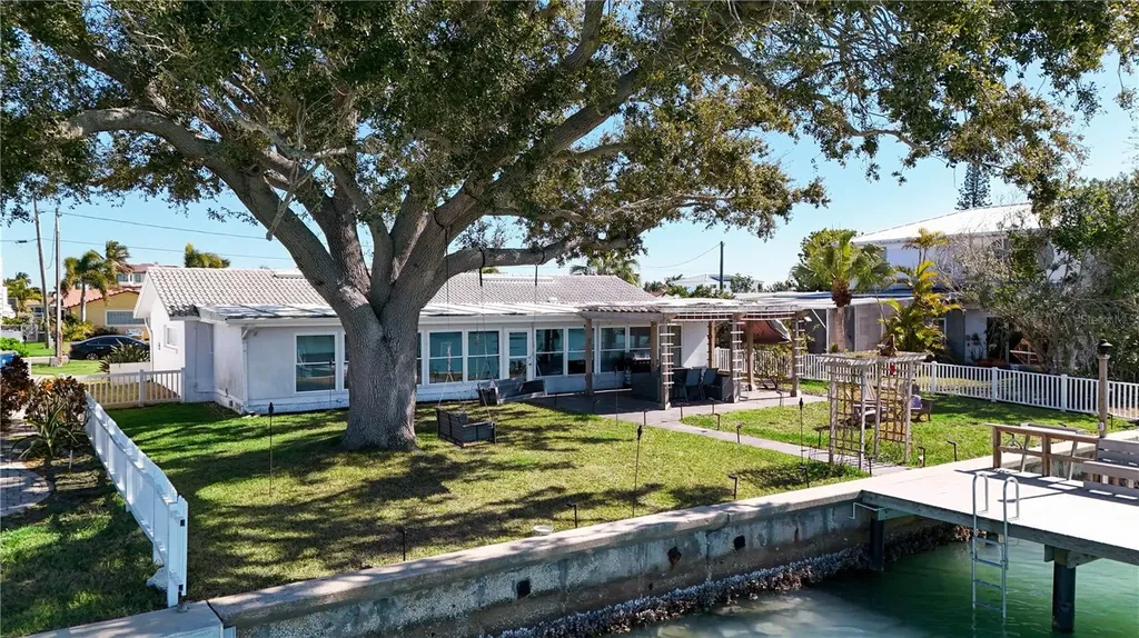11800 6th Street E Treasure Island FL 33706