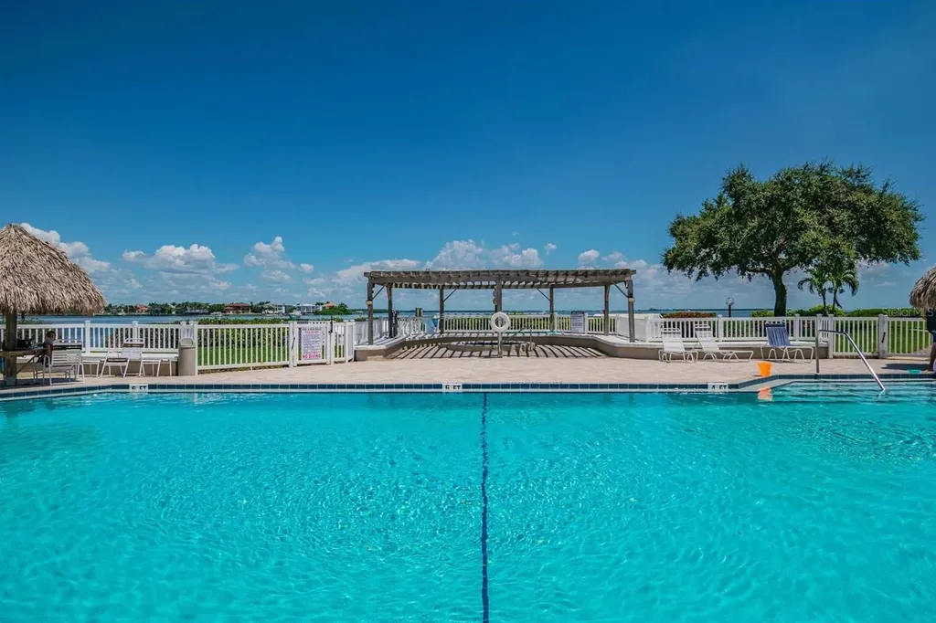 6104 Palma Del Mar Boulevard S St Petersburg FL 33715