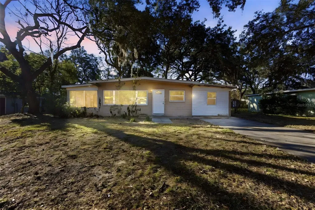 762 Valencia Avenue Orange City FL 32763