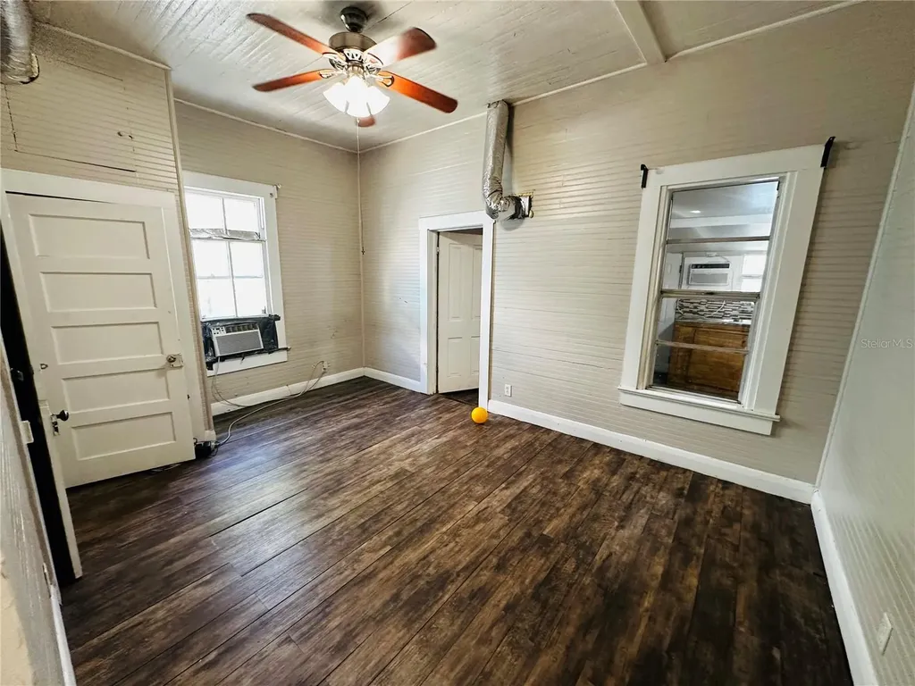 2415 Marconi Street Tampa FL 33605