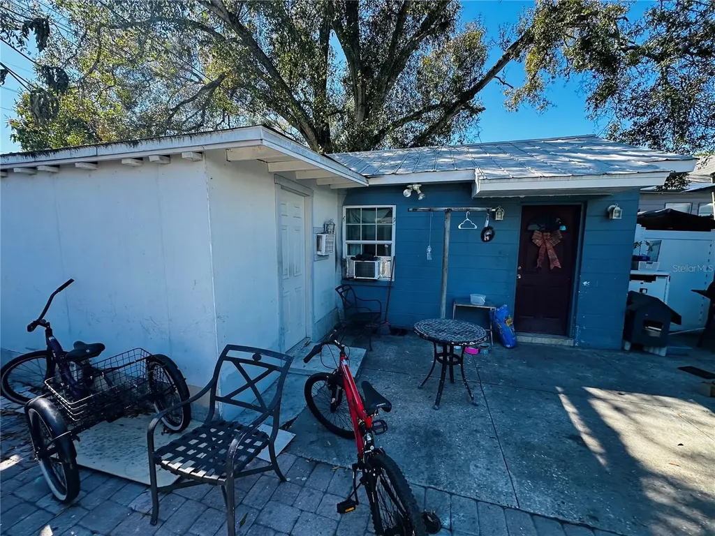 2415 Marconi Street Tampa FL 33605
