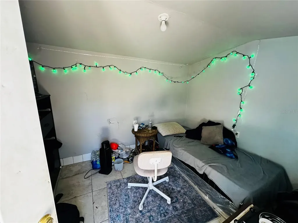 2415 Marconi Street Tampa FL 33605