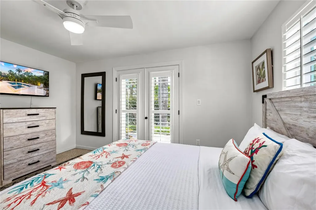 3360 Higel Avenue Sarasota FL 34242